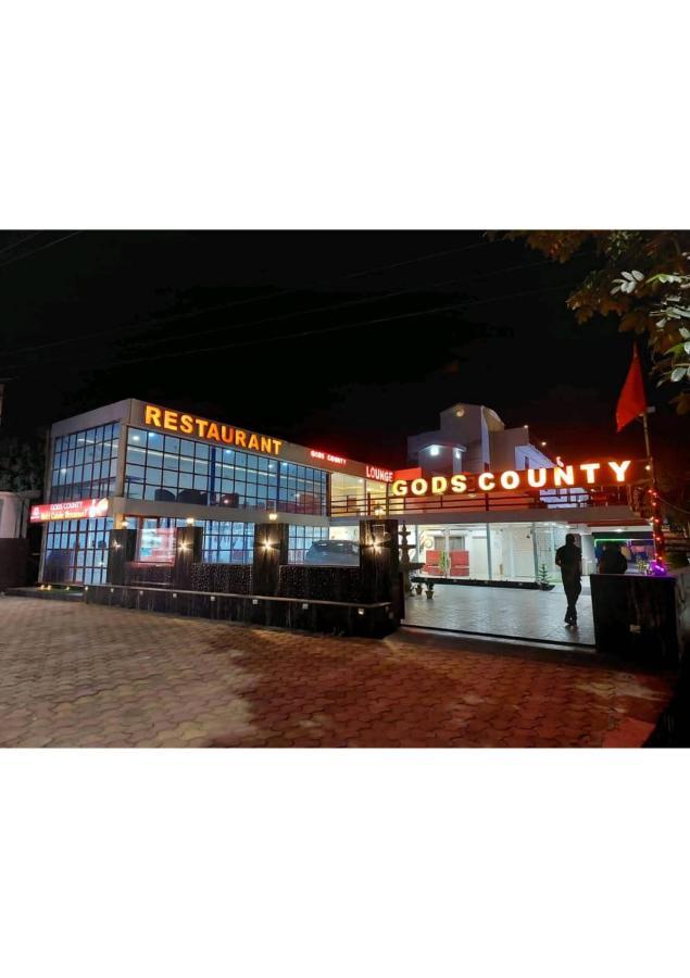 Gods County Hotels & Resorts タラピス エクステリア 写真