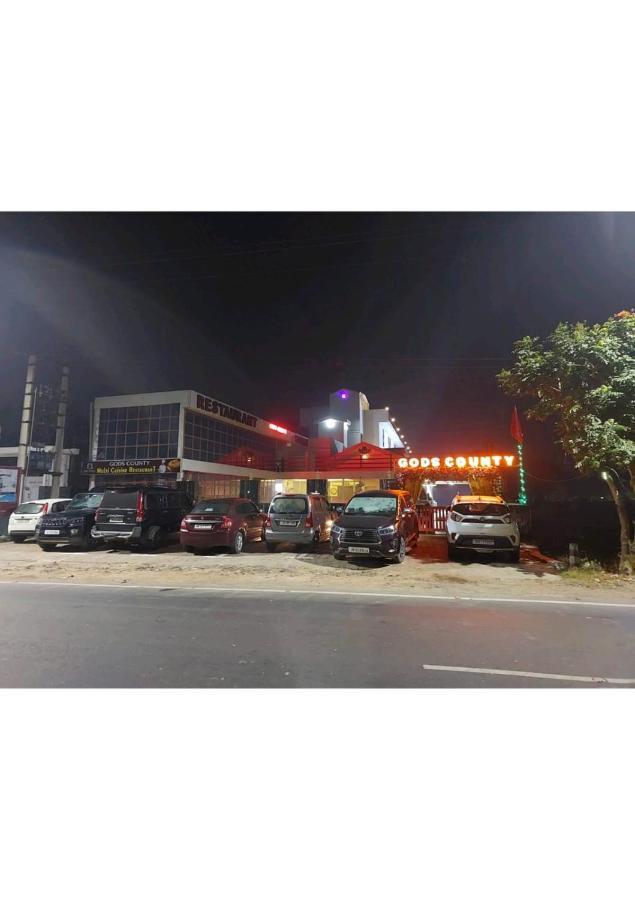 Gods County Hotels & Resorts タラピス エクステリア 写真