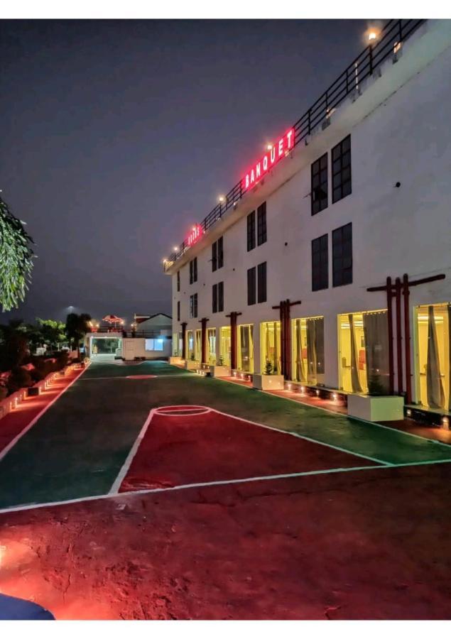 Gods County Hotels & Resorts タラピス エクステリア 写真