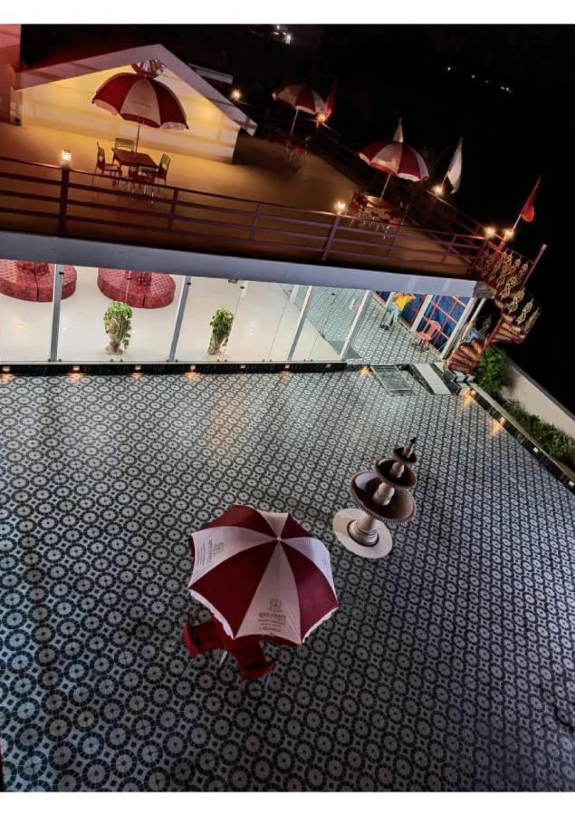Gods County Hotels & Resorts タラピス エクステリア 写真