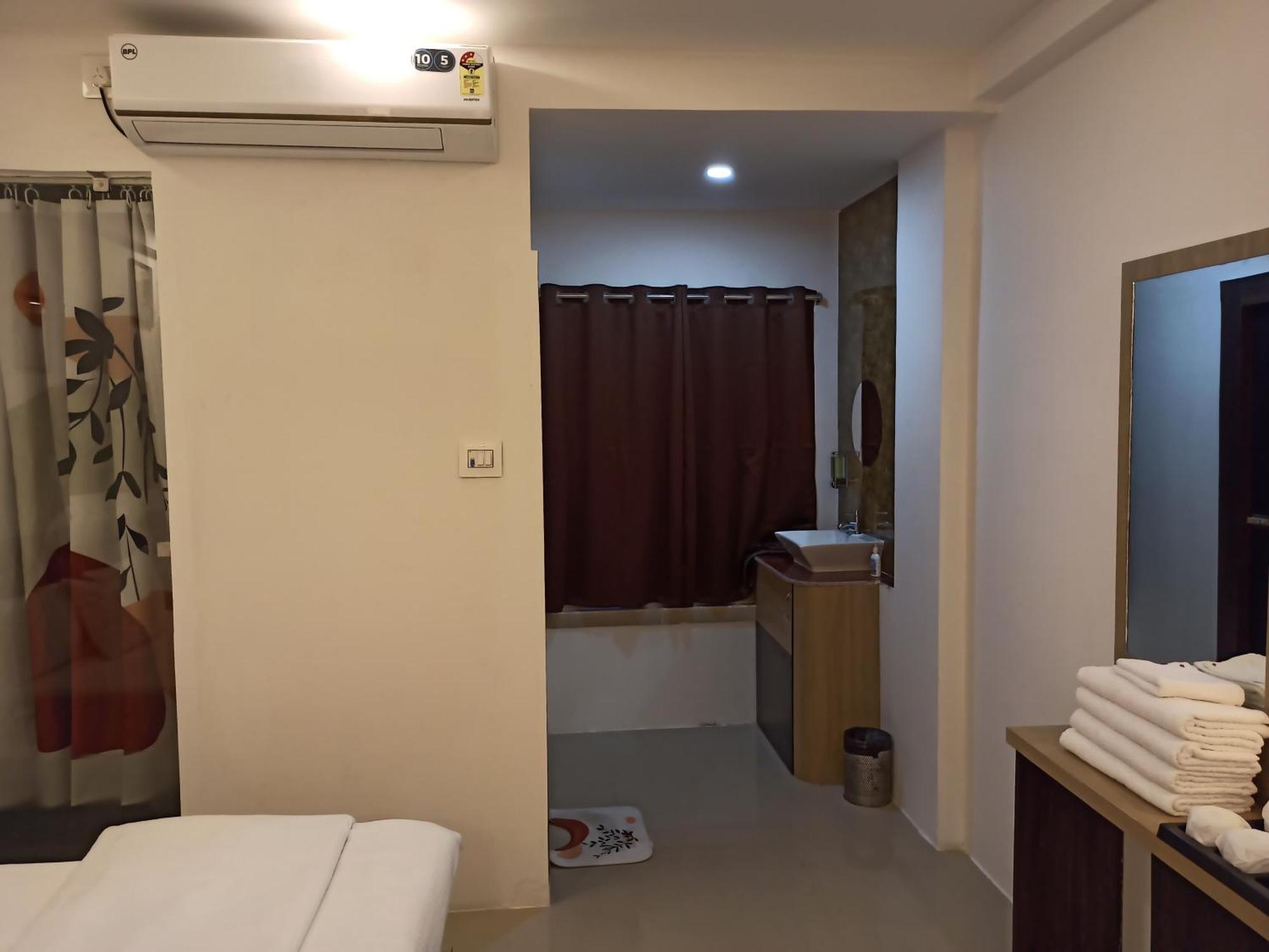 Gods County Hotels & Resorts タラピス エクステリア 写真
